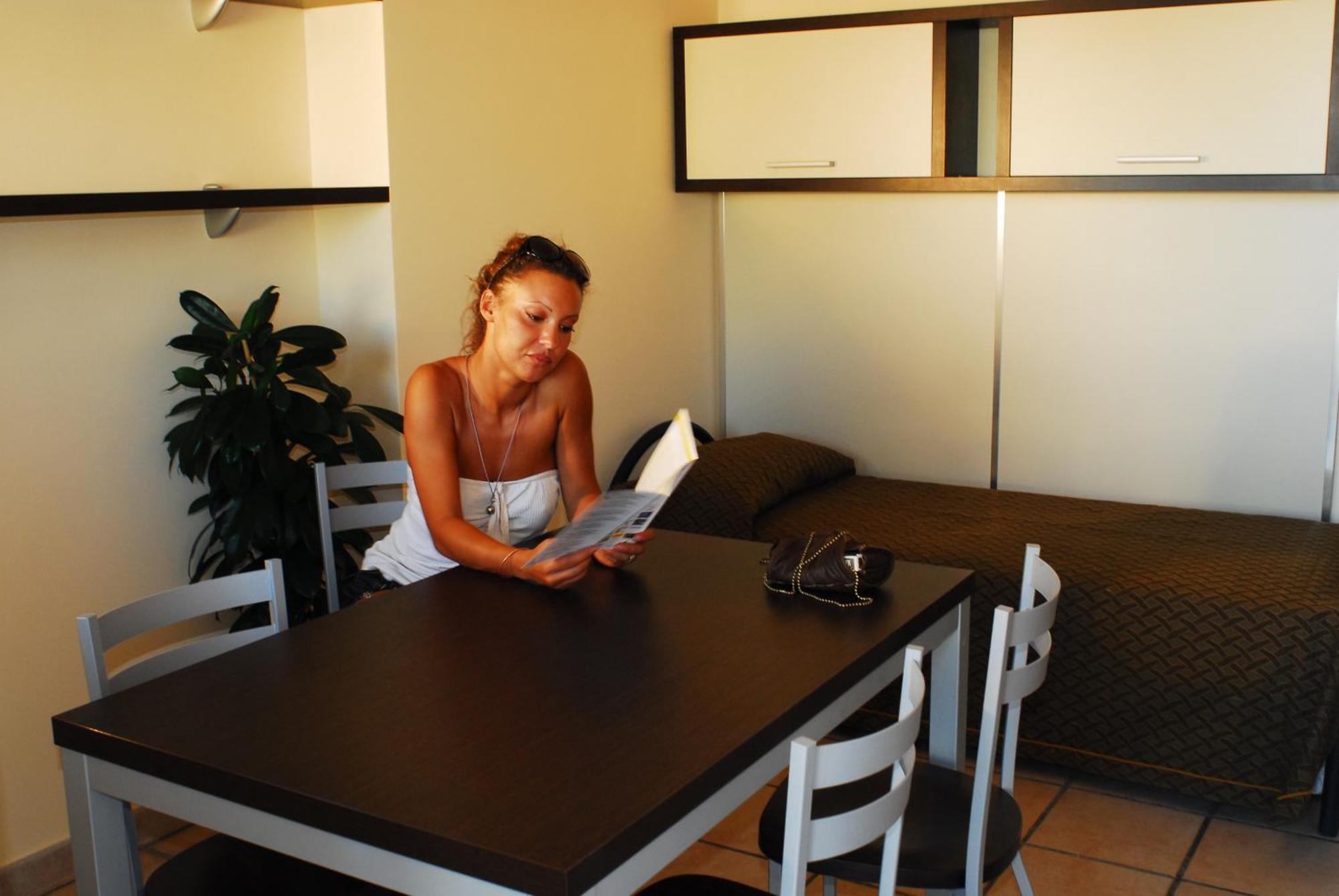 Cala Saracena Resort Torre Vado Eksteriør billede