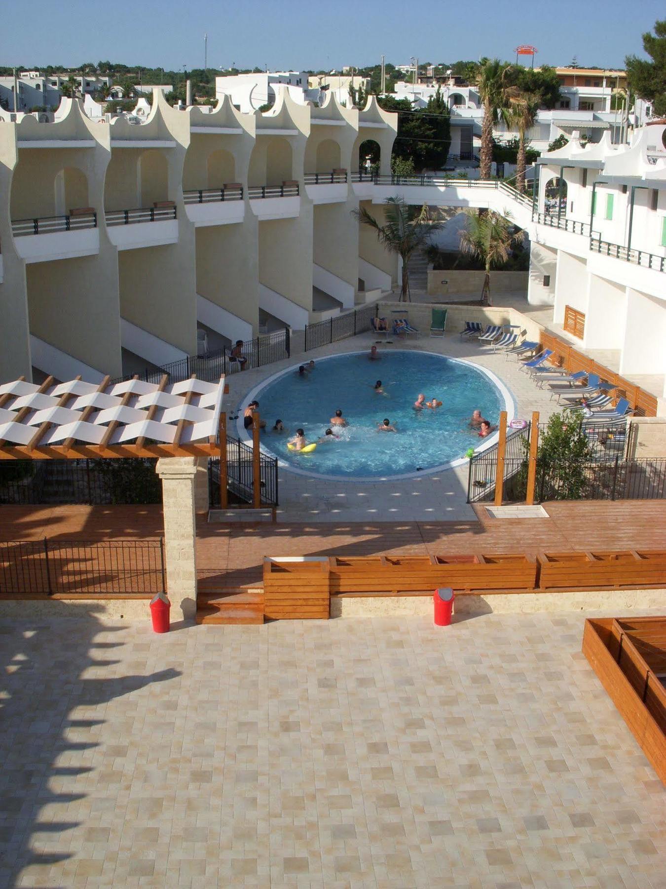 Cala Saracena Resort Torre Vado Eksteriør billede
